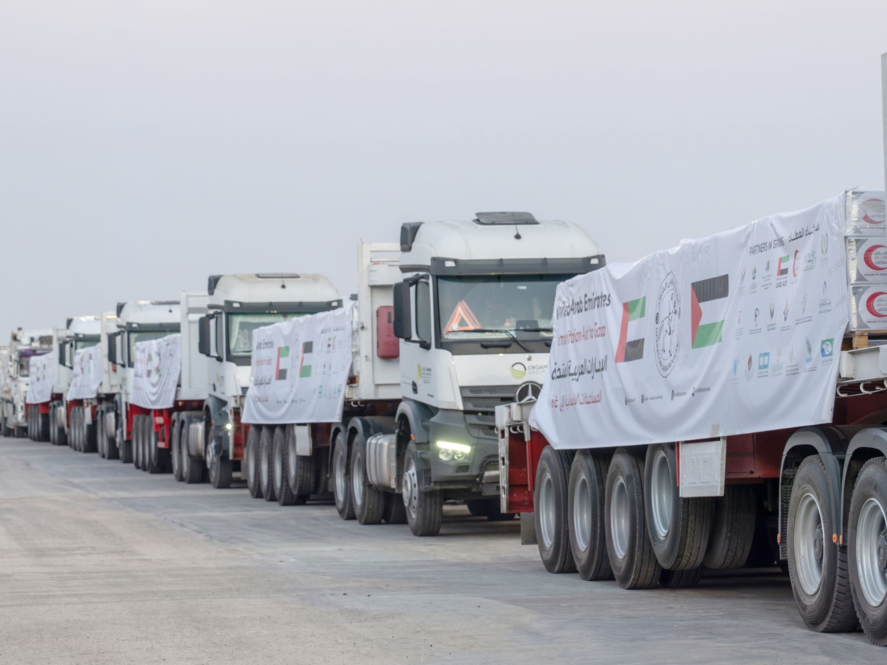 Five convoys carrying aid from UAE enter Gaza in one week