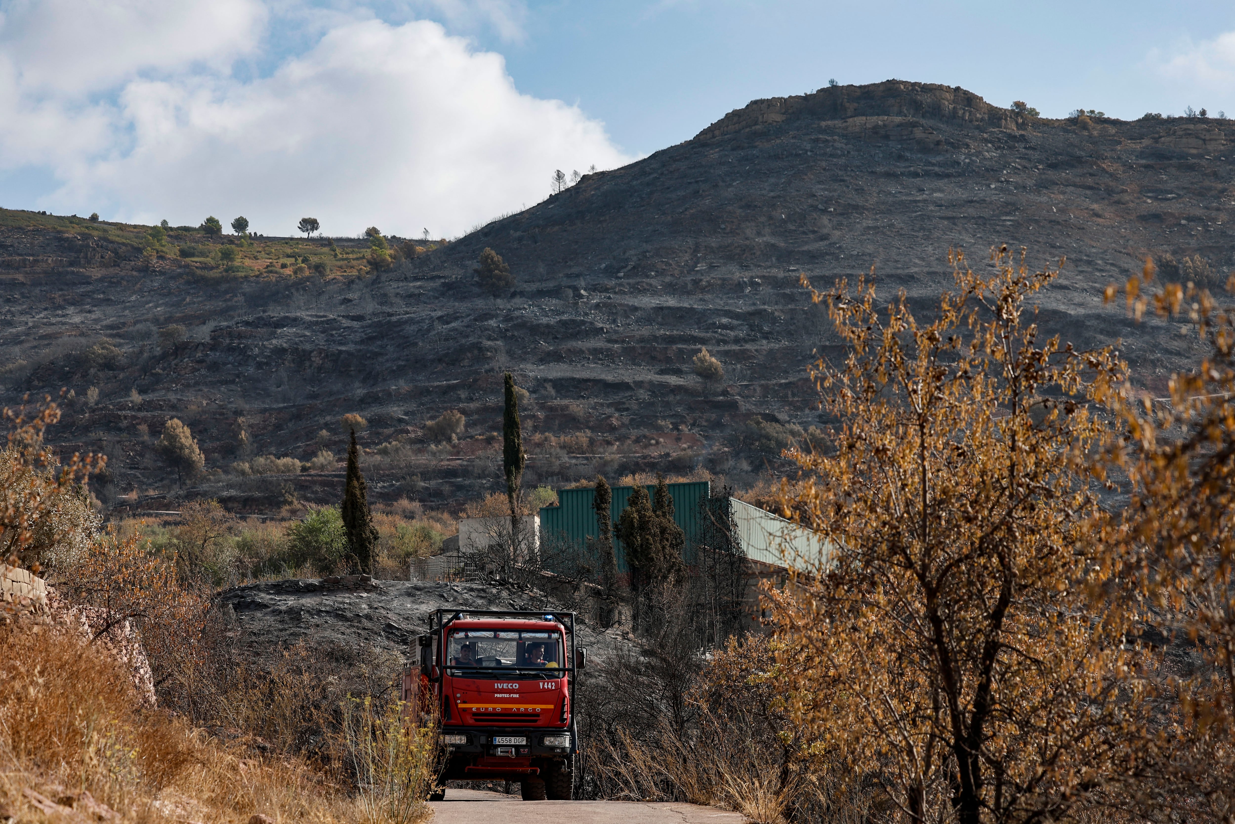 Estabilizado el incendio forestal de Segorbe tras calcinar 630 hectáreas de la Sierra Calderona: “Se nos ha quemado nuestro pulmón verde”, lamenta el alcalde de Gátova
