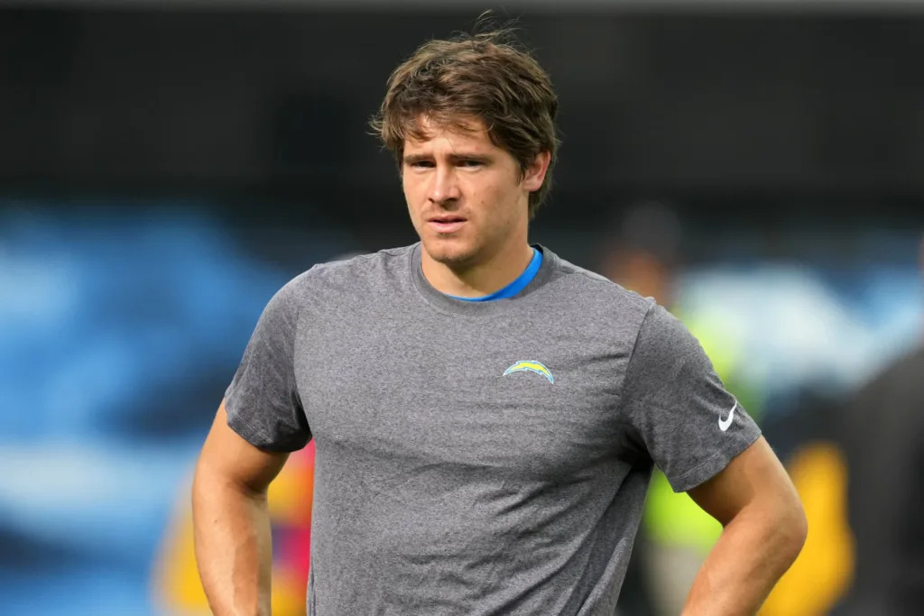 Chargers, Justin Herbert Facing Offensive Line Crisis After Injuries