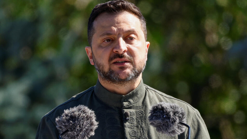 President Zelensky says having elections in Ukraine would 'destroy the country'