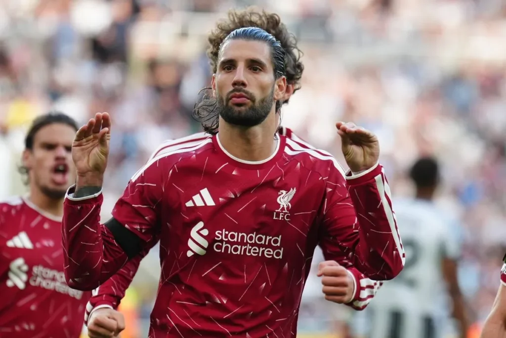 Late Szoboszlai penalty rescues point for Liverpool at Newcastle