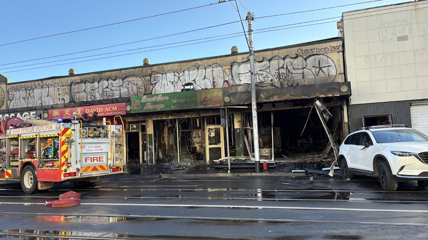 Melbourne teen charged amid 'call Commission' notes, arson probe