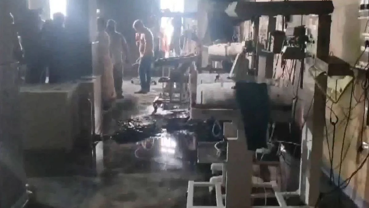 Amravati NICU Fire Tragedy: 3 Newborns Killed After Ventilator Blast, 6 Others Shifted To Super Speciality Hospital | Video