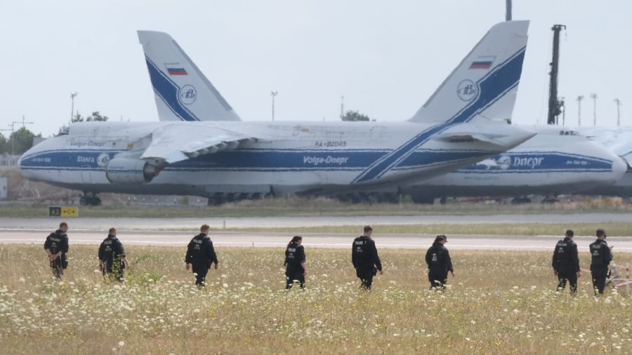 Hybrid attack: Drone with explosives at the airport - Was it Russia?