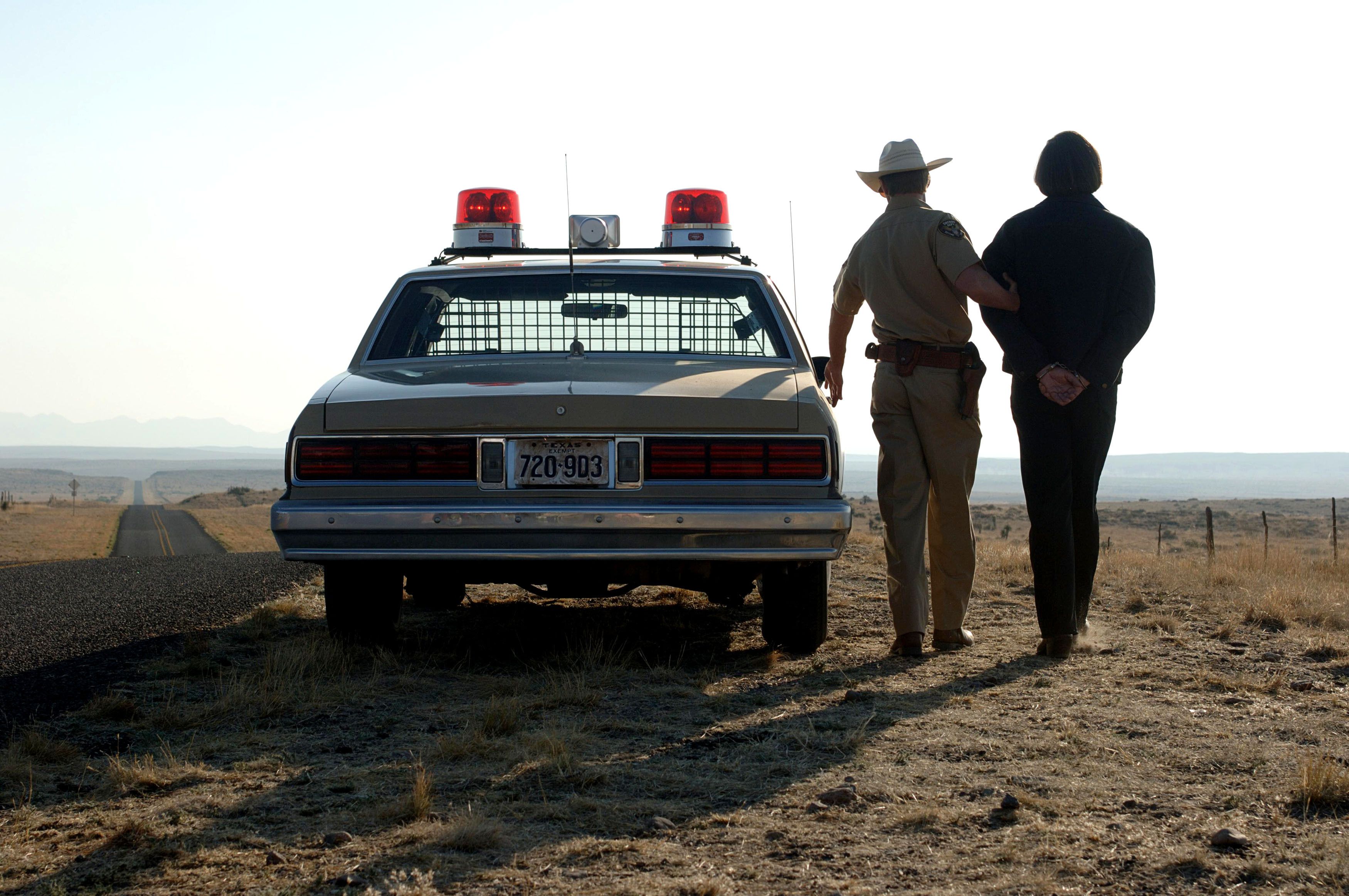 Paramount's Near-Perfect Western Crime Thriller that Swept the Oscars Is Officially Free to Watch