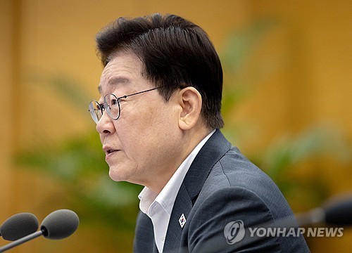 Lee appoints special inspector to investigate corruption involving president's family, close aides