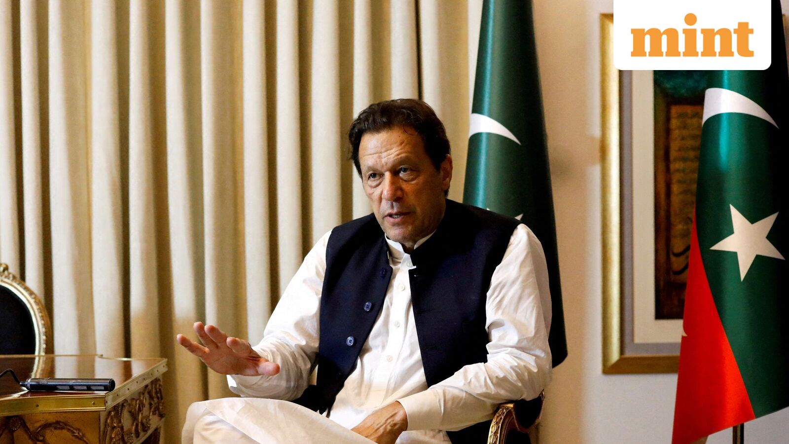 Kapil Dev, Sunil Gavaskar, among former 22 cricket captains wrote letter to Pakistan PM over Imran Khan's health