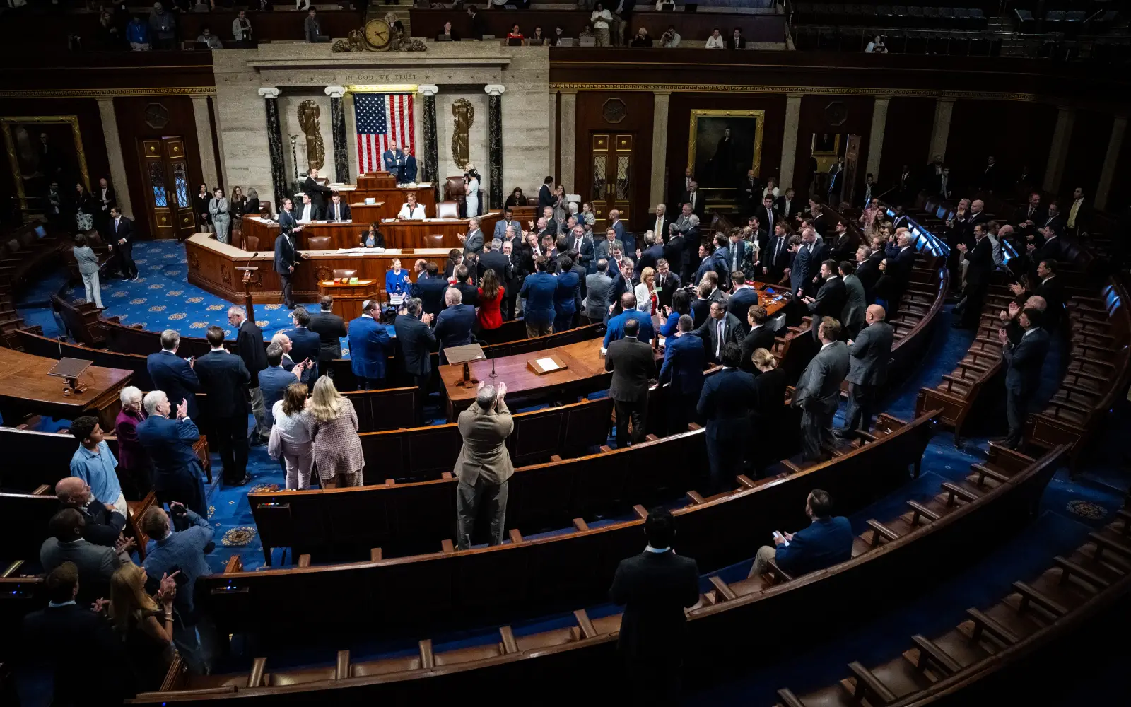 US Senate passes short-term funding bill to avert federal shutdown before election