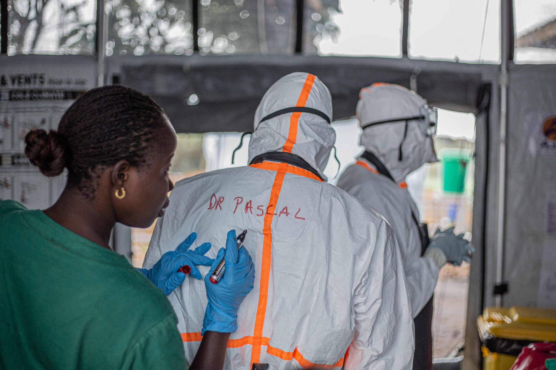 Attacks on Red Cross in DR Congo making Ebola fight 'harder'