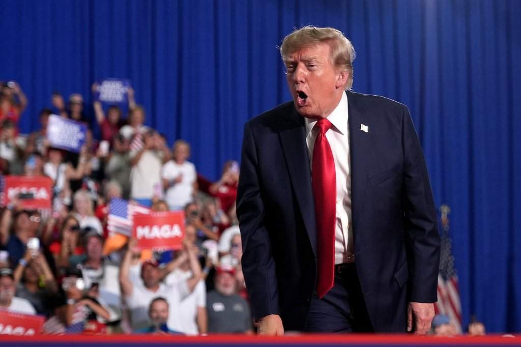 Trump threatens more tariffs on Canadian automotive industry and steel