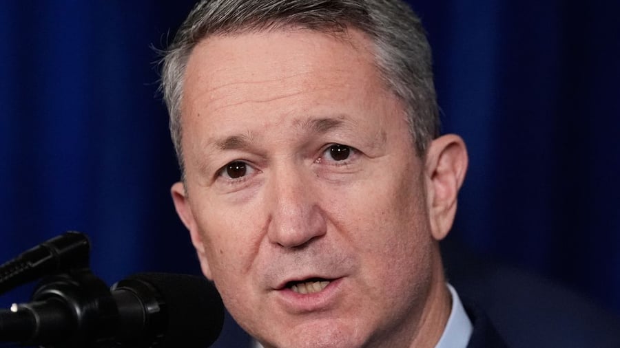 US Joint Chiefs of Staff Chairman Caine apparently seeking way out of Trump's Iran war