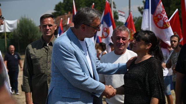Experts Warn Proposed Limits on Serbian Officials Campaigning Will Be Ineffective
