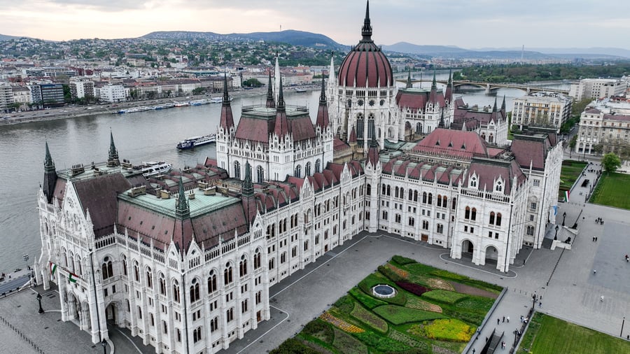 Change of power: Hungary's ruling party nominates Orban critic as president