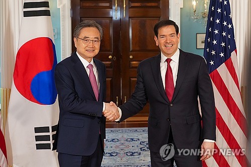 (3rd LD) Top diplomats of S. Korea, U.S. stress 'close' communication on N. Korea's nuclear issue