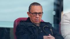Former West Ham co-chair Sullivan attends home game despite advice not to