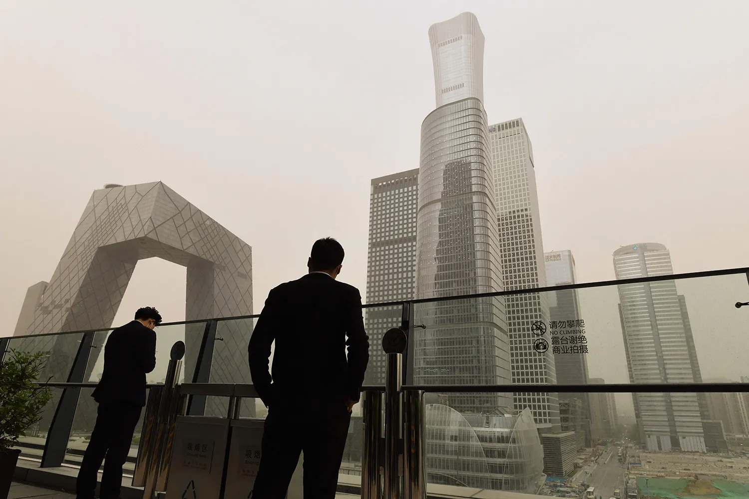 Why China’s Elites Still Want to Leave