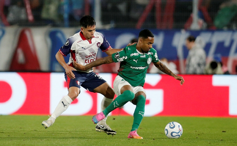 Manchester City agree deal to sign Palmeiras winger Allan