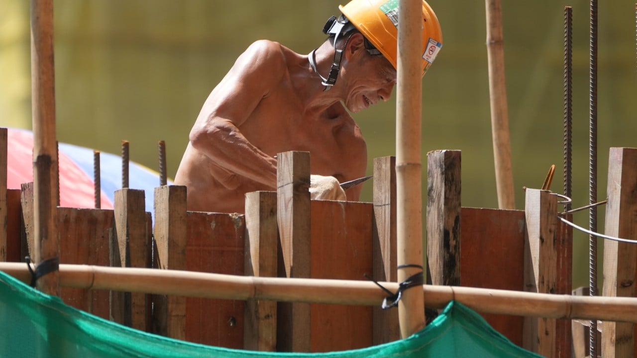 Hong Kong needs clearer framework for handling high heat on work sites