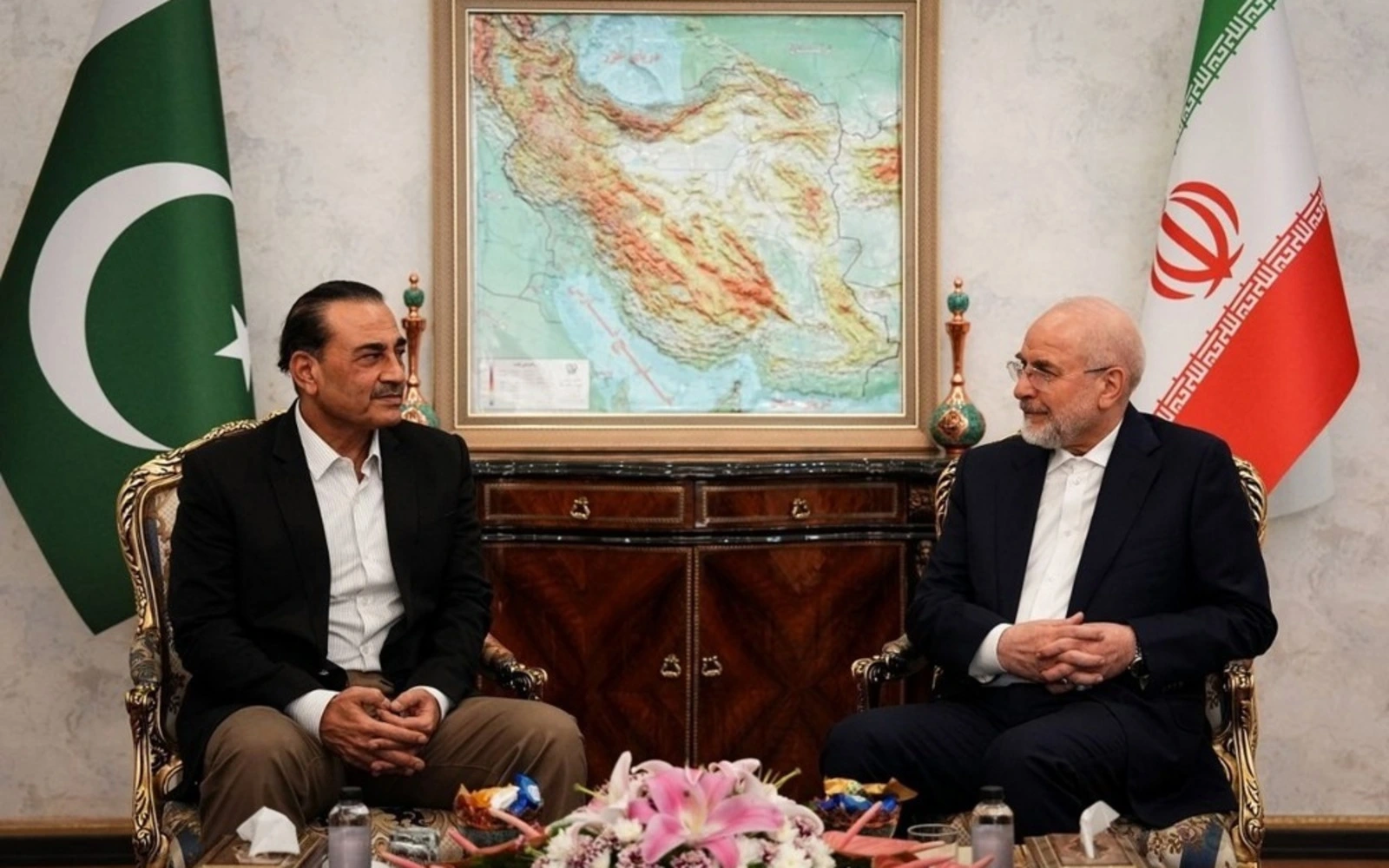 Pakistan, Iran made ‘significant progress’ in talks on conflict, says minister