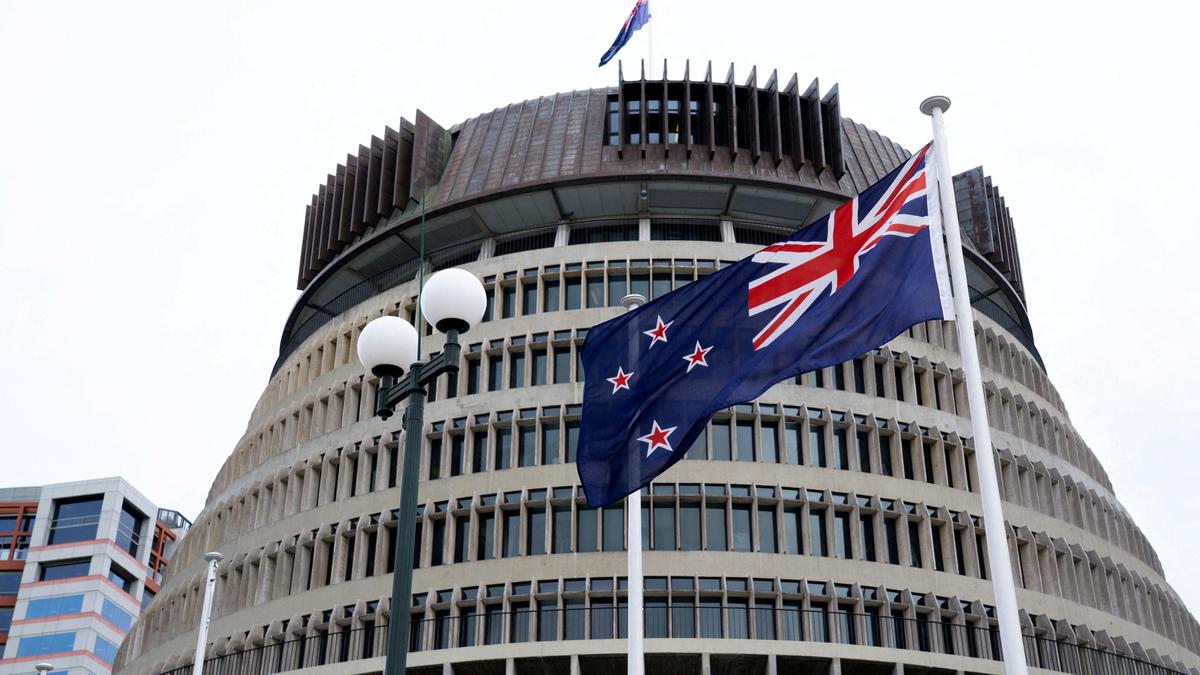 New Zealand moves to ban social media for under-16s