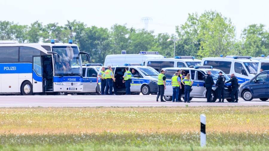 Leipzig/Halle Airport: US media - explosive drone could belong to Russia