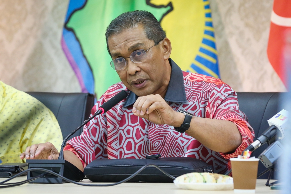 PAS muktamar to debate Umno ties and Muslim unity, says Takiyuddin