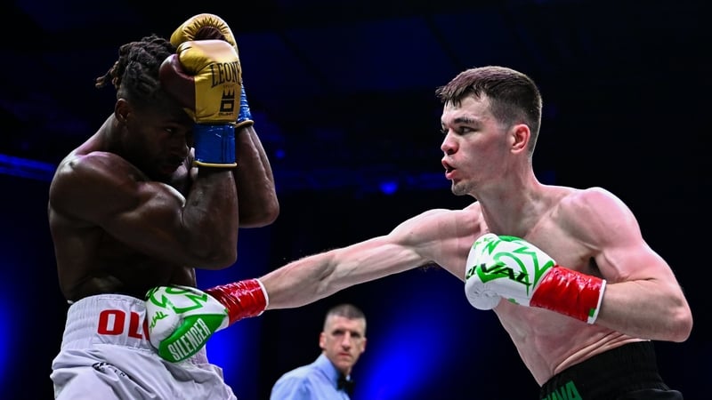 McKenna shines to become world champion on homecoming