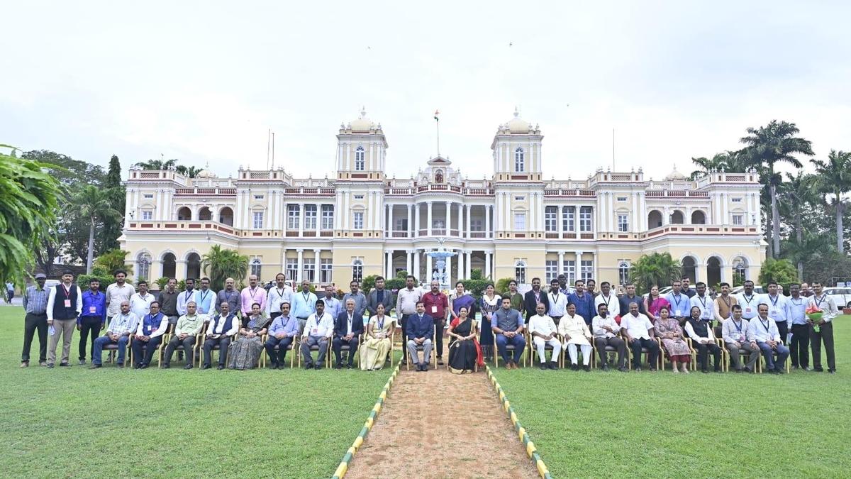 Mysuru: Parliamentary panel visits CSIR-CFTRI, reviews millet technologies