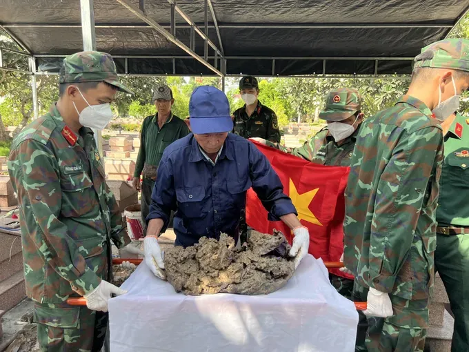 Vinh Long receives 19 leads on suspected mass grave of fallen soldiers