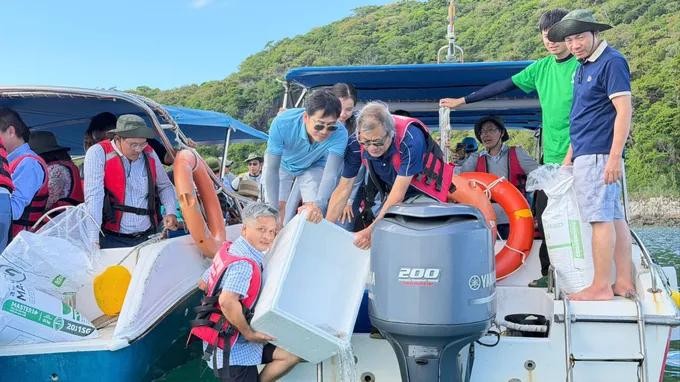 Coral reefs in Con Dao show signs of recovery
