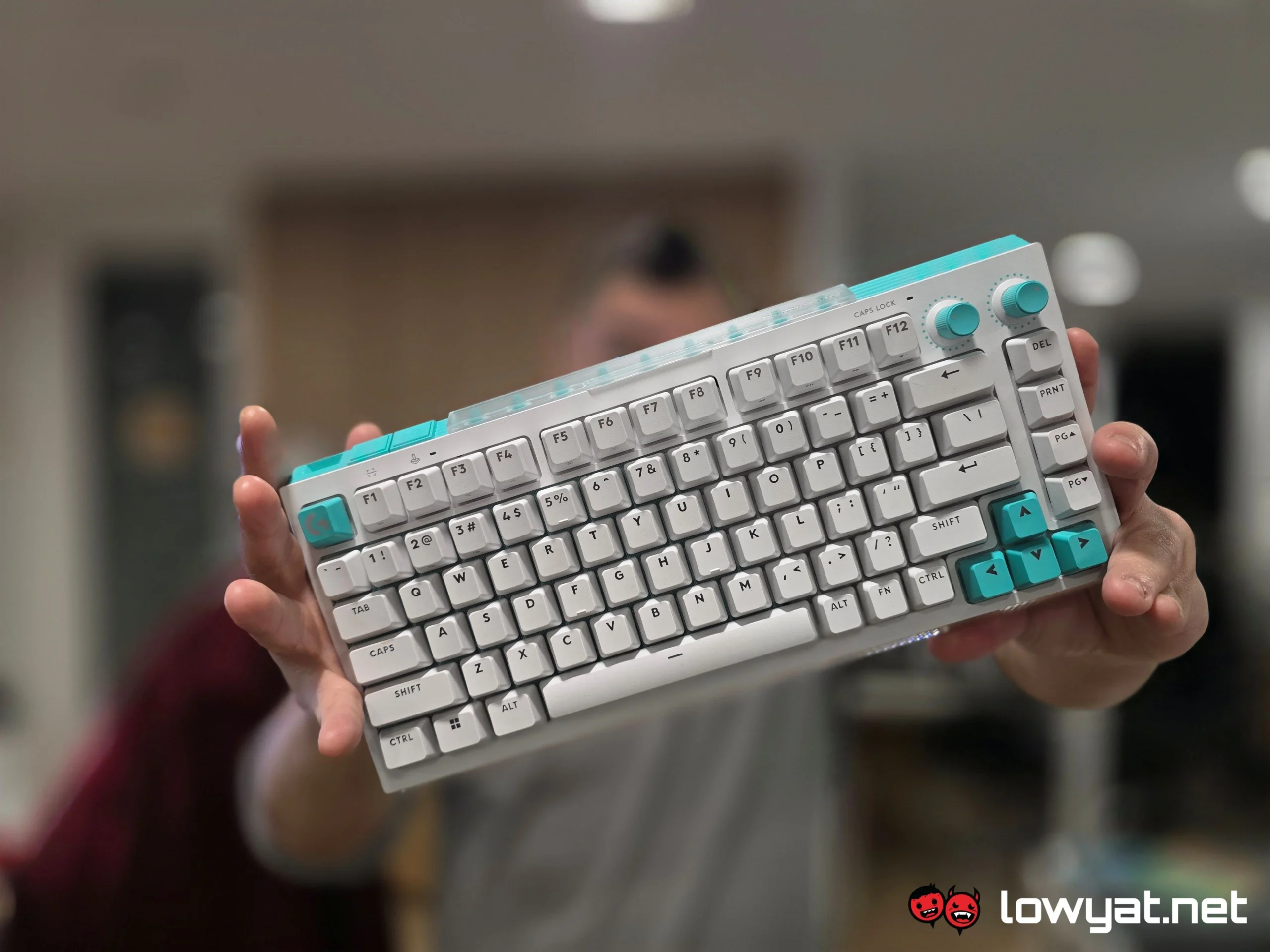 Logitech G512 X 75 Review: Tons Of Fun, Save For The Size