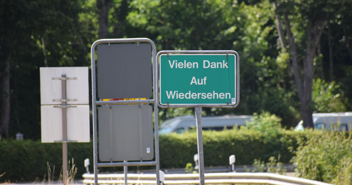 Who is leaving Germany in its “triple migration turnaround"?