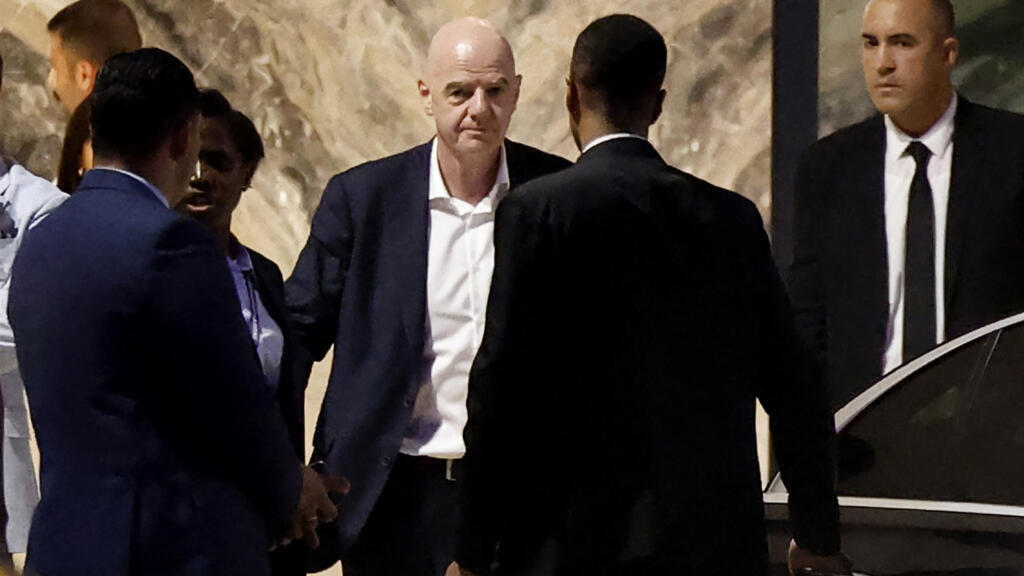 Fifa executives rally behind Infantino despite commercial plan fiasco