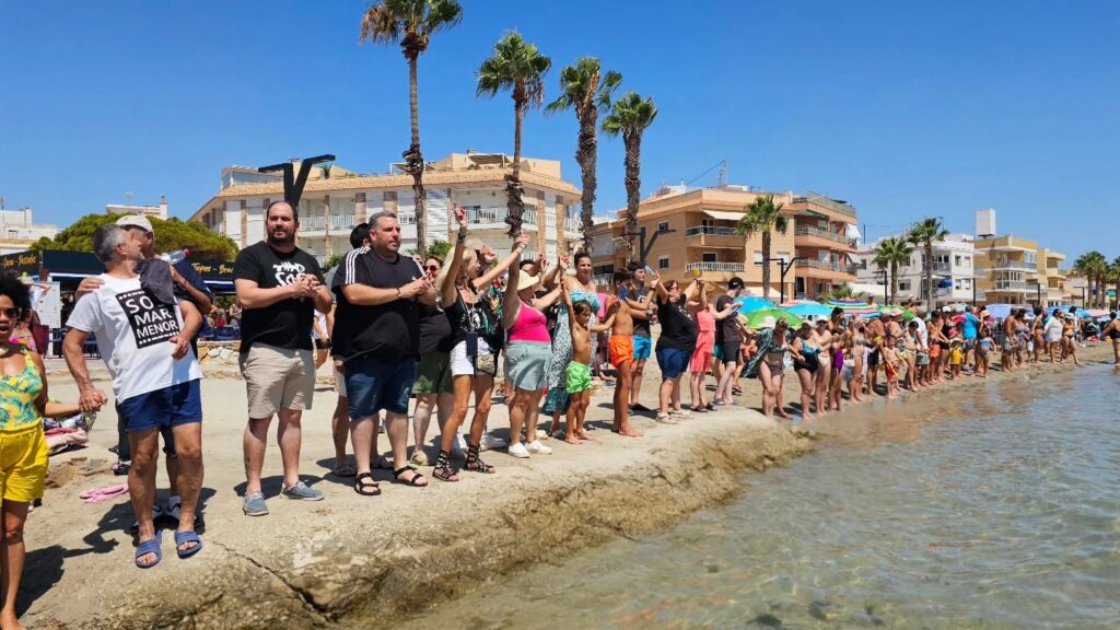 Thousands link hands in massive human chain to save the Mar Menor