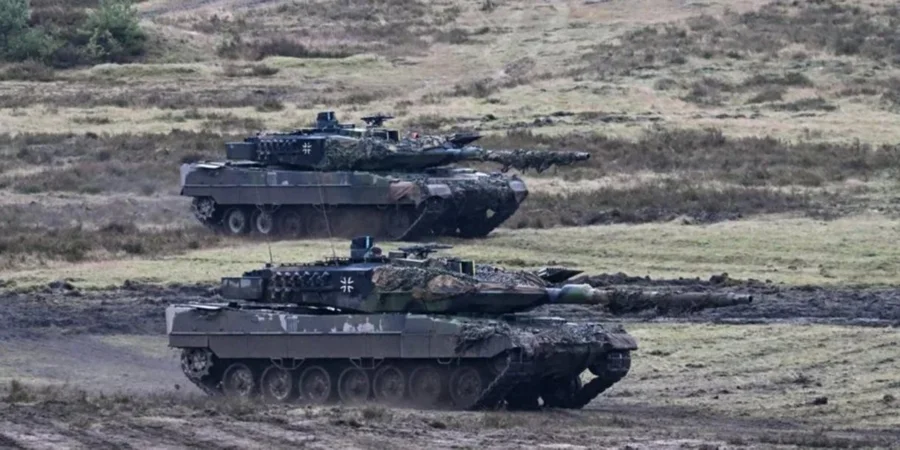 ‘Extremely expensive tractors’: Drones push Ukraine’s Leopard tanks into hiding