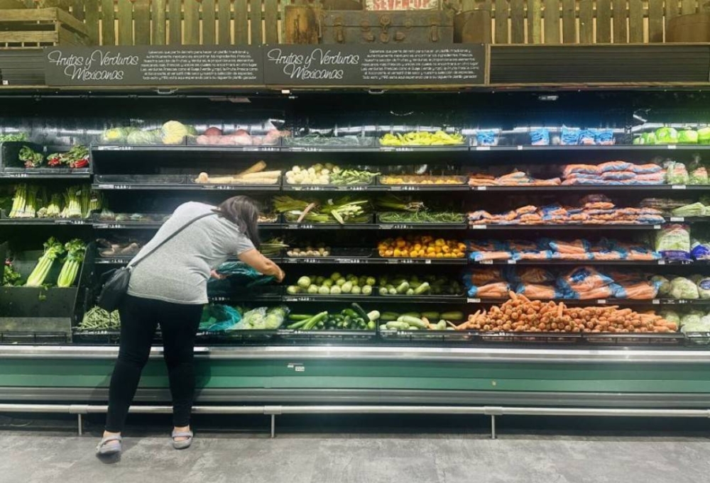 US unexpectedly loses jobs in major blow to Trump ahead of midterms