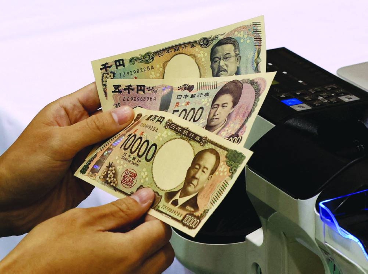Yen surges as weak US jobs data drags down dollar