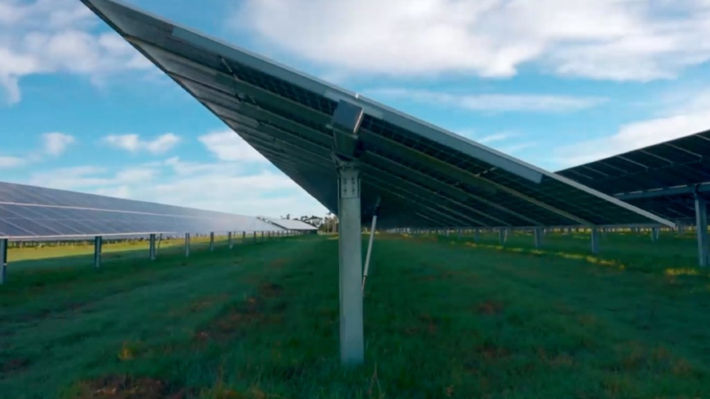 US polysilicon tariffs to move solar makers to domestic materials