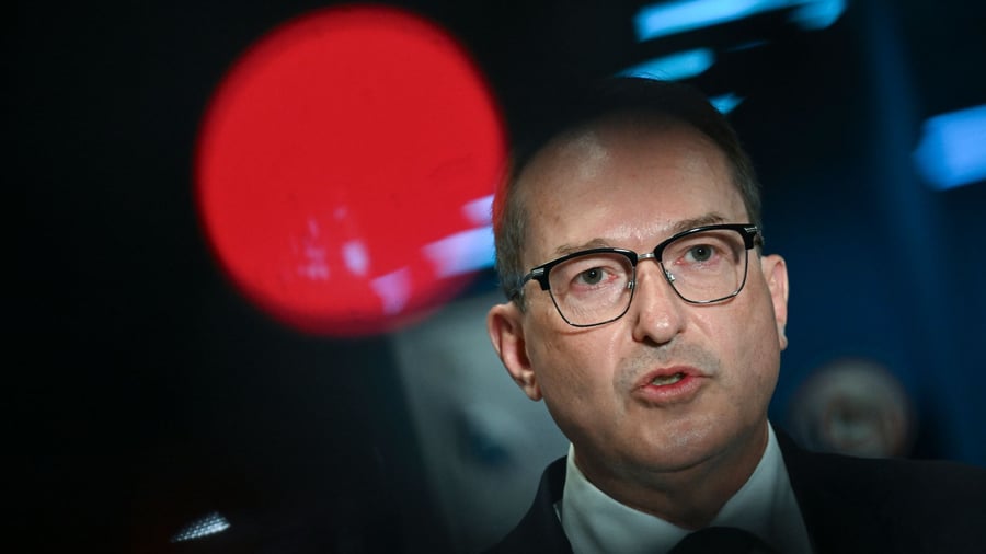 Sicherheit: Dobrindt: Neues Zentrum soll zu Drohnensicherheit forschen