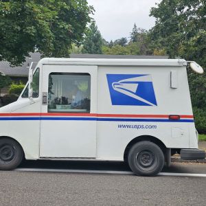 U.S. Postal Service plans 6% peak season surcharge for parcels