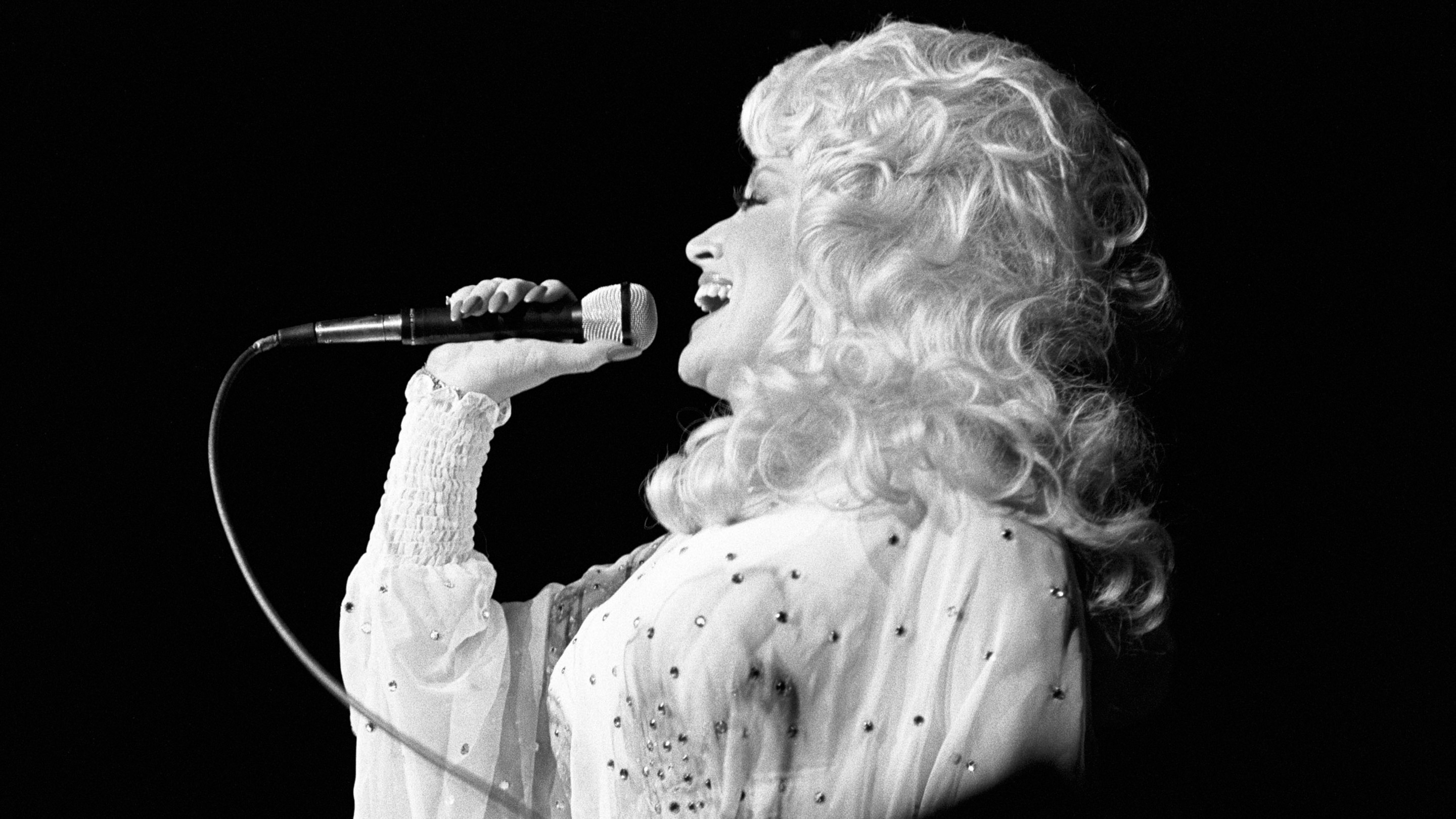 The Transcendence of Dolly Parton