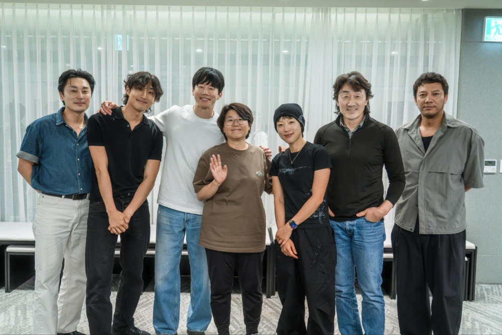 Lee Jung-eun, Kim Moo-yul Board Netflix’s Action-Noir Series ‘The Shooter’