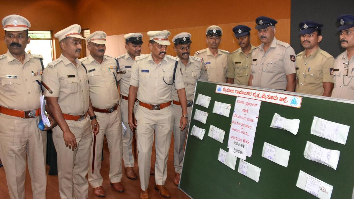 Police arrest four persons and crack three abduction cases