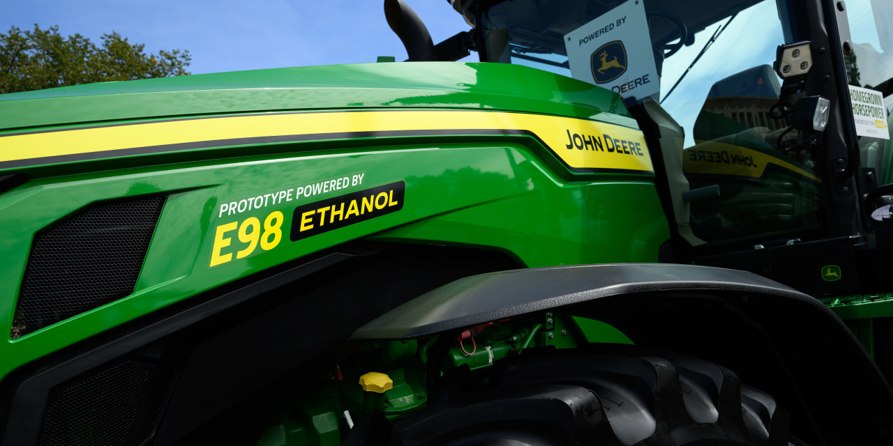 UAW Workers Reject Deere’s Contract Extension Offer, Setting Up 2027 Battle
