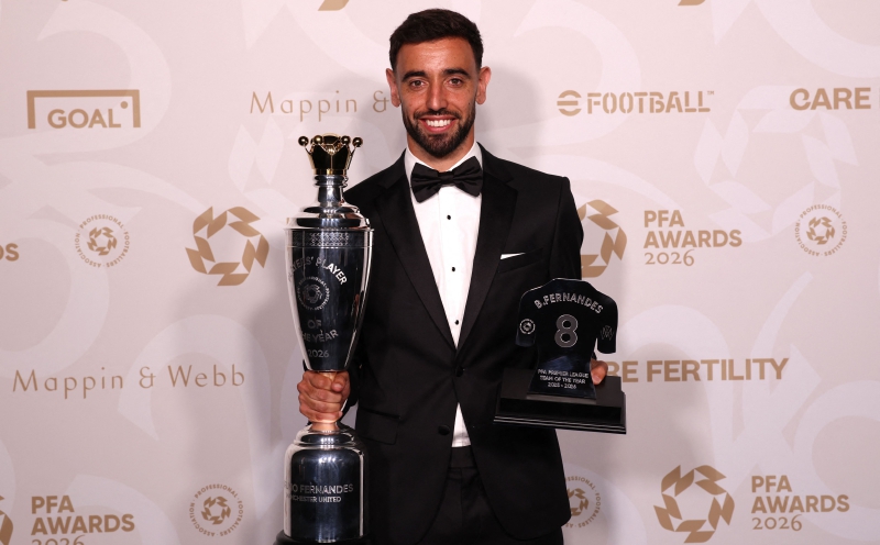 Man Utd's Fernandes crowned PFA player of the year