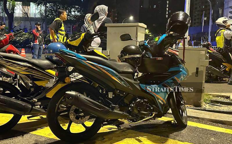 Motorcycle using BMW car's registration seized in operation