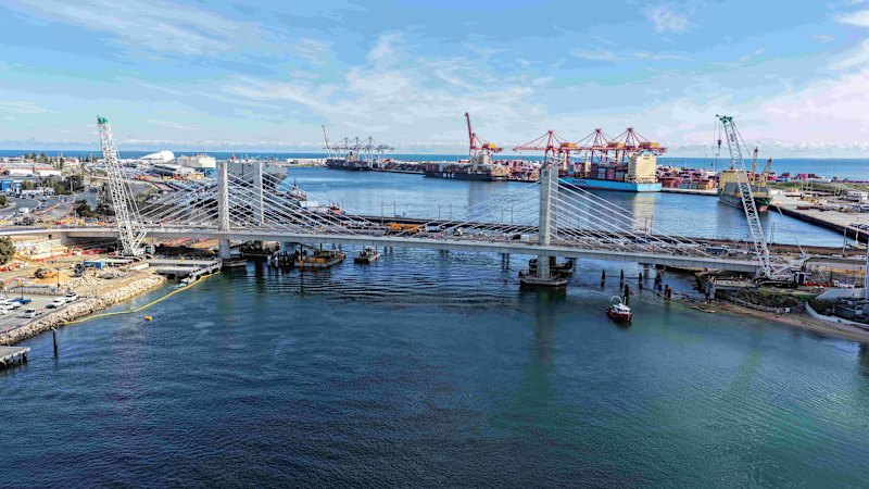 Back before Christmas: Fremantle bridge return on budget and ahead of schedule