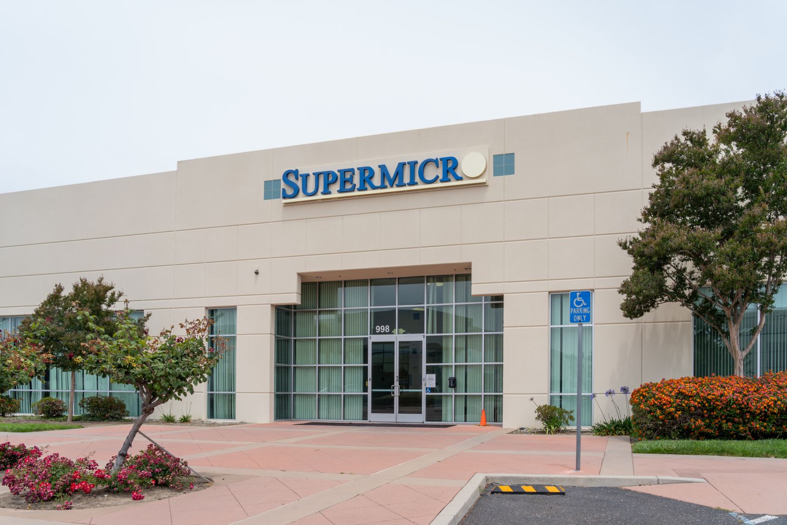 Case Closed: How to Play Super Micro Computer Stock as Smuggling Investigation Ends