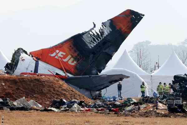 7 Transport Ministry Officials Referred to Prosecutors over Jeju Air Crash Aftermath