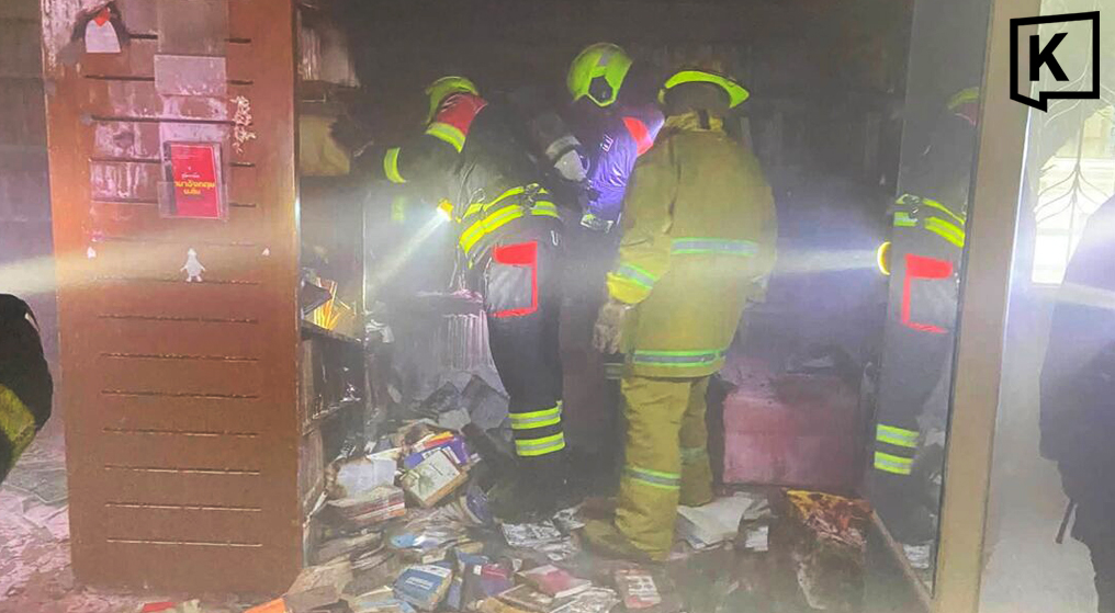 Fire breaks out in Triam Udom Suksa School library